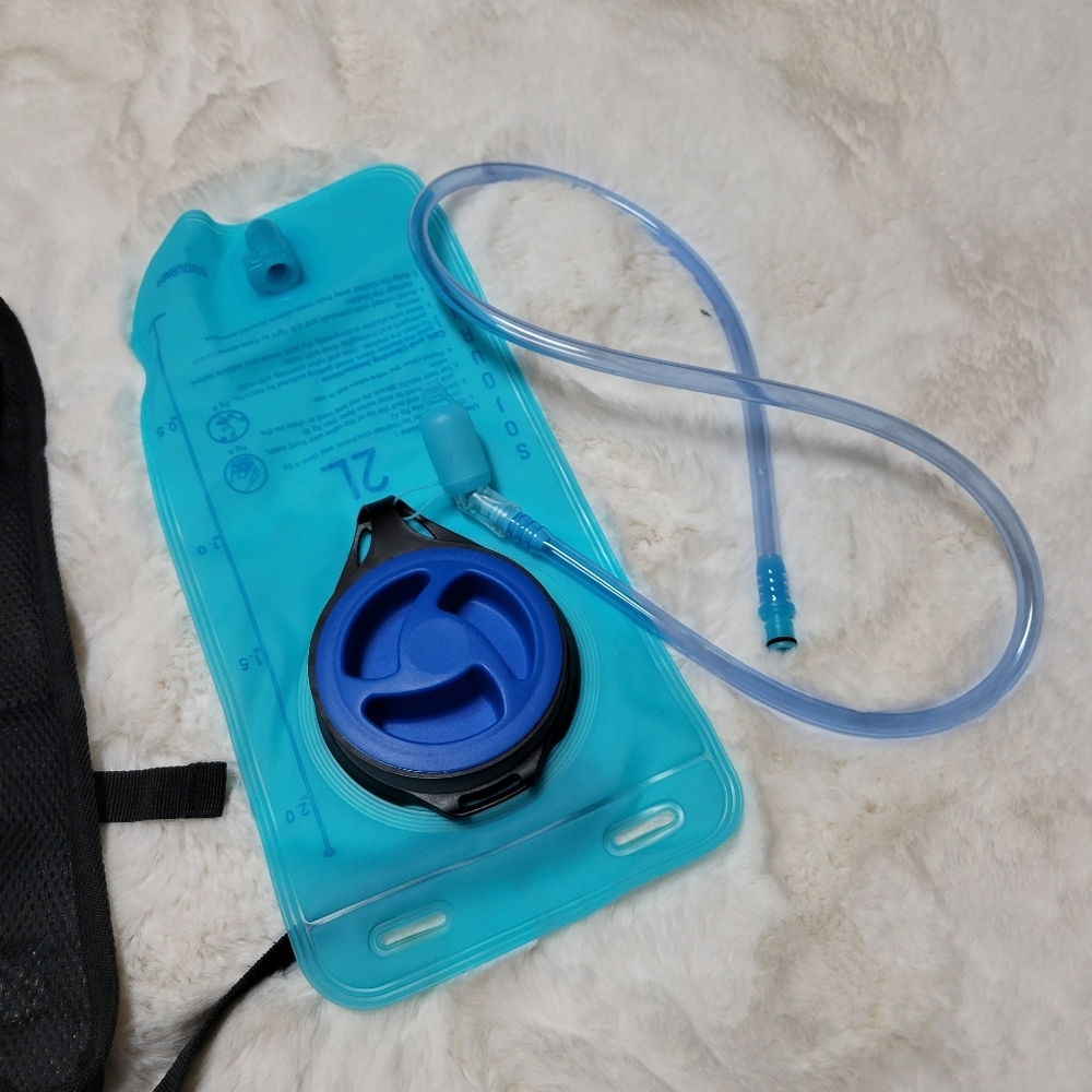 Sojourner Hydration Pack Backpack Galaxy With 2l … - image 3